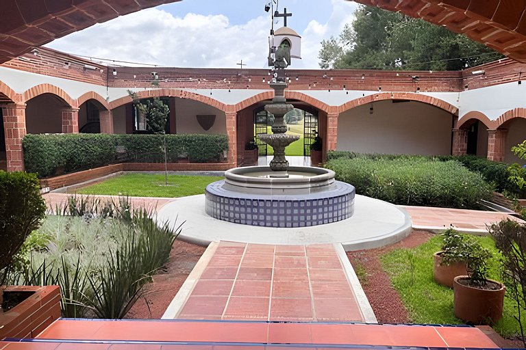 Suite entre árboles y fogata