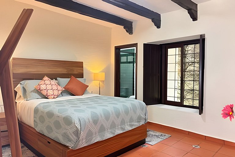 Rancho con cuatrimotos y cine