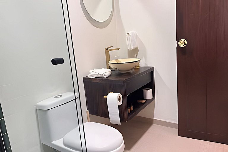 Rancho con cuatrimotos y cine