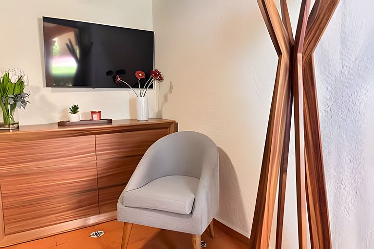 Rancho con cuatrimotos y cine