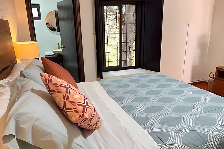 Rancho con cuatrimotos y cine