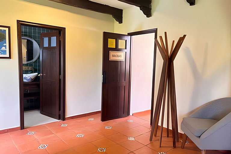 Rancho con cuatrimotos y cine