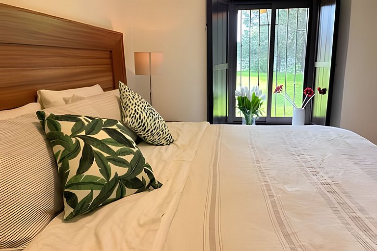 Rancho con cuatrimotos y cine